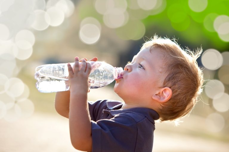 disadvantages-of-using-plastic-water-bottles-that-you-must-know-word