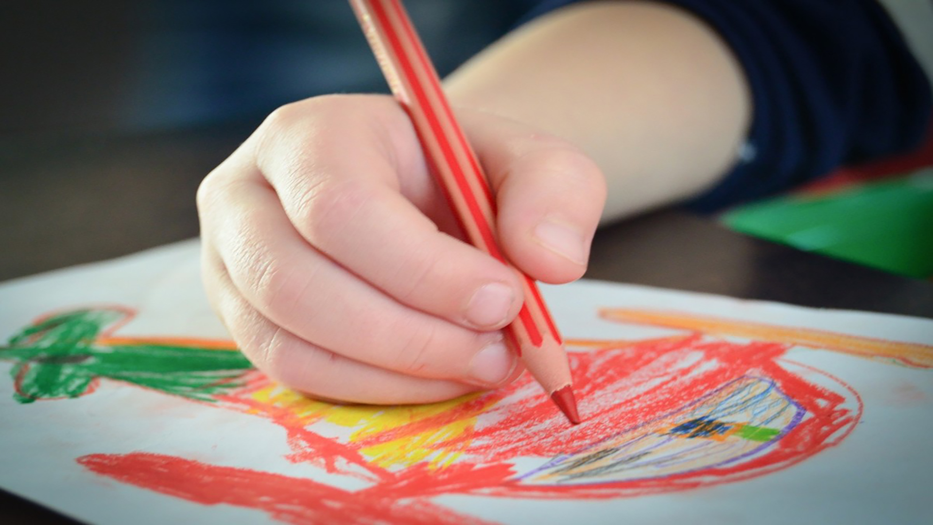 why-drawing-is-more-beneficial-for-children-word-less-design